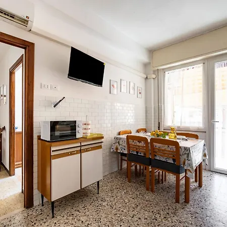 Guesthost - Casa Bina