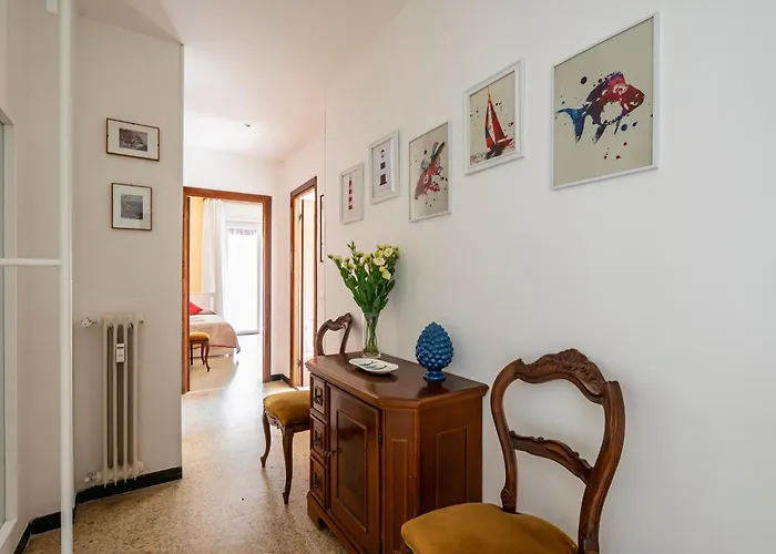 Guesthost - Casa Bina Lägenhet La Spezia